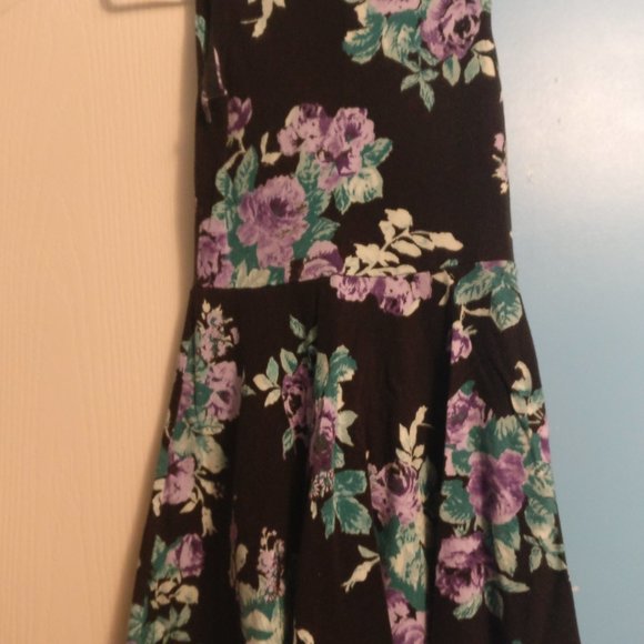 🏷️2/$15 Urban Outfitters Mock Neck Dress - Picture 5 of 7